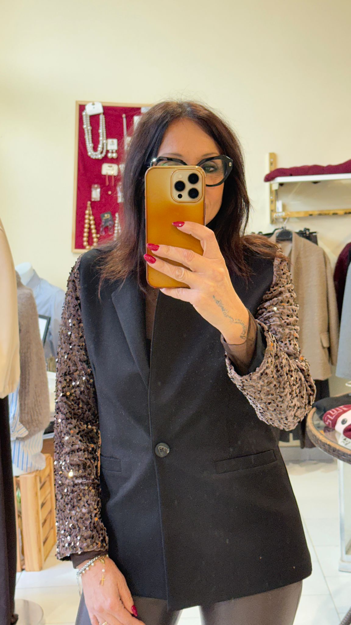 Giacca con maniche in paillettes