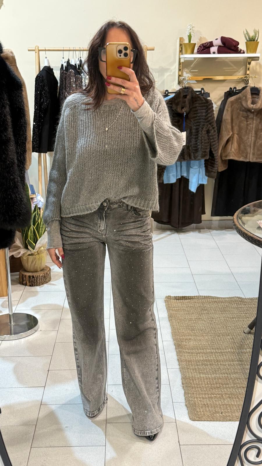 Nuovo arrivo Jeans a Palazzo My-d con rivetti